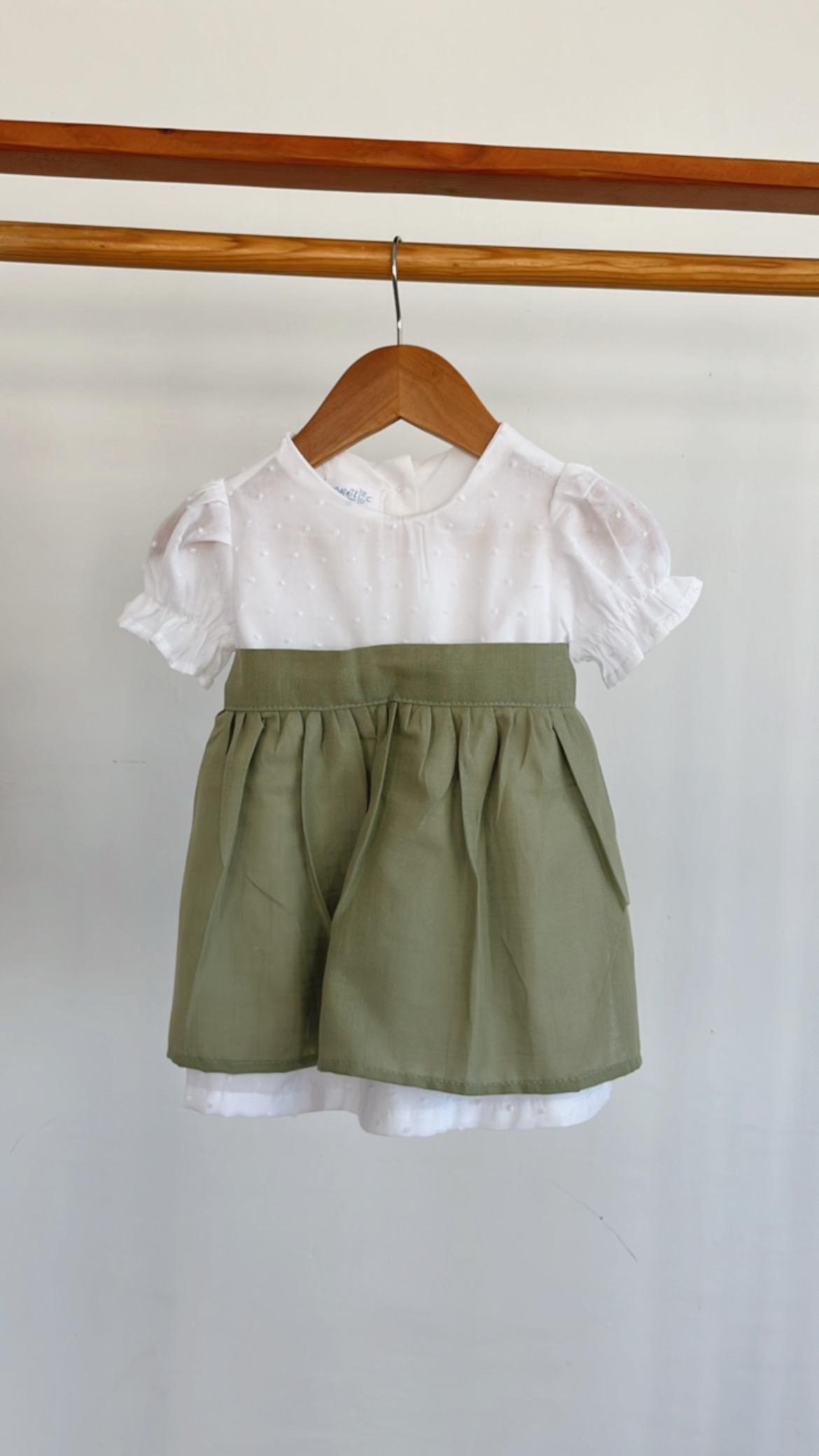 VESTIDO CON DELANTAL (NIÑA)